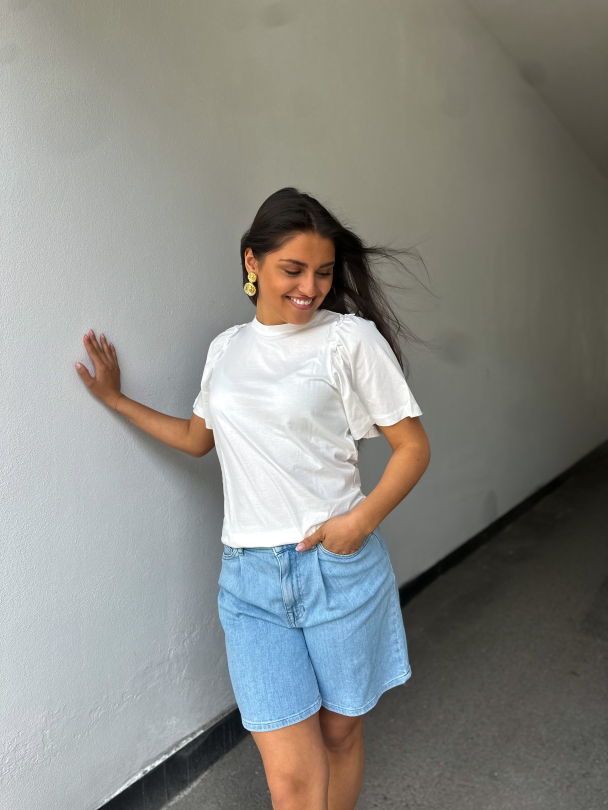 Penelope 2/4 Ruffle Tee - Snow White  - Image 4