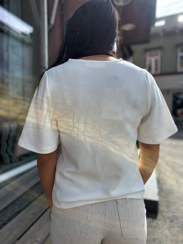 Tenny V-Neck - Snow White - Image 2