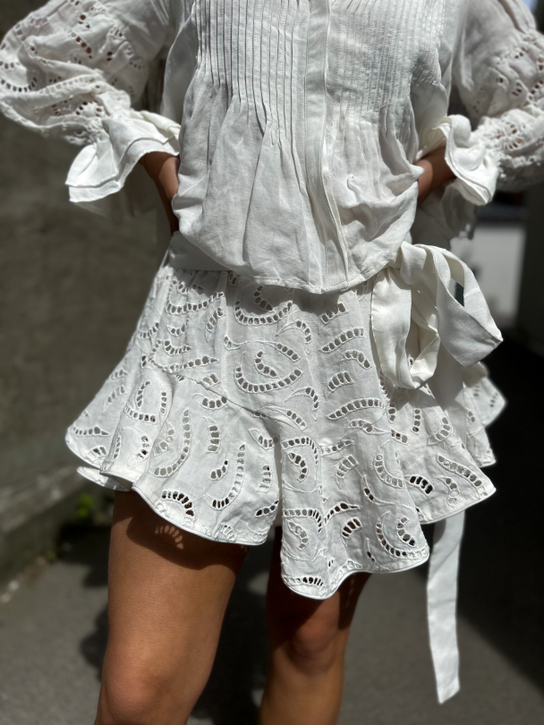 Coco Skirt Shorts - White - Image 1