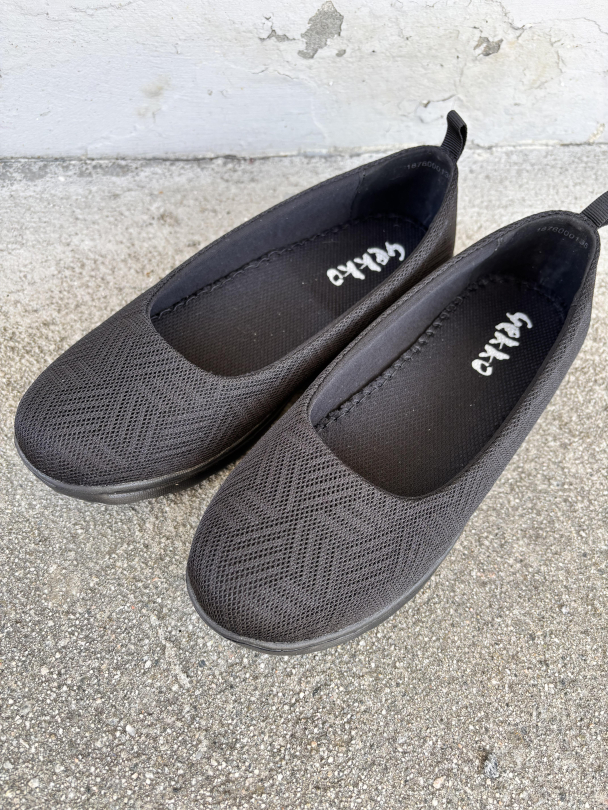 Taylor 02 Svart - Image 1