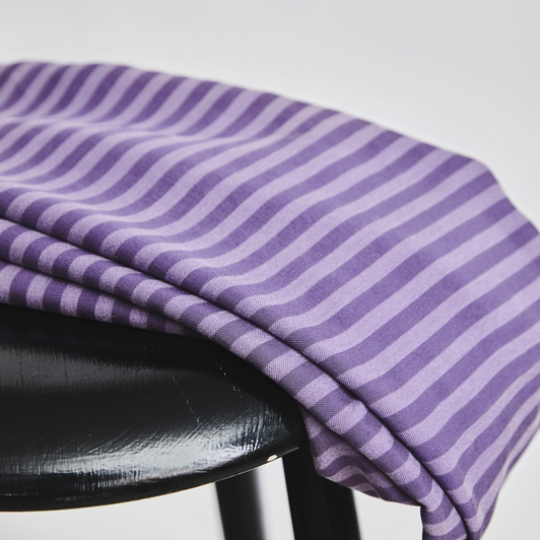 Stripete viskosetwill - Mauve - Image 1
