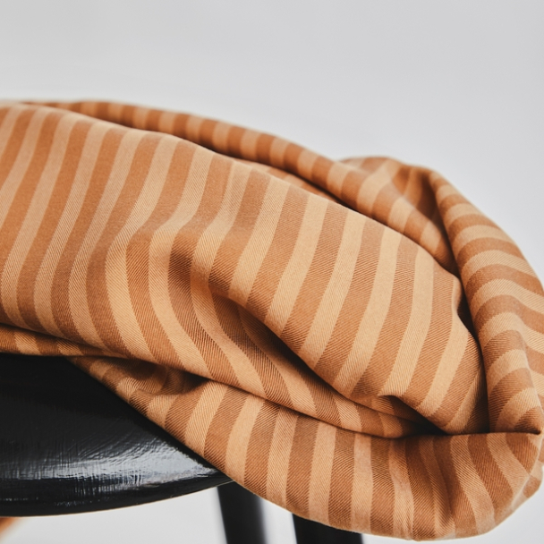 Stripete viskosetwill - Mustard - Image 1