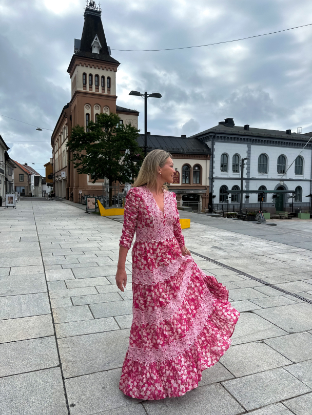 Cotton Slub Gown - Poppy Meadow  - Image 4