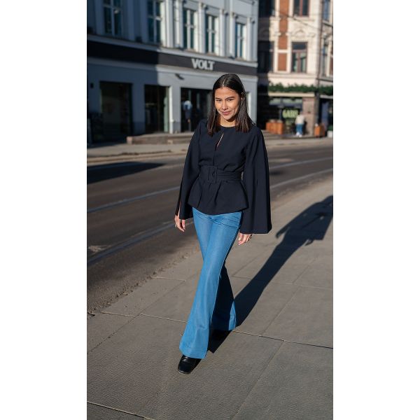 DAZY F SLIT SLEEVE NAVY