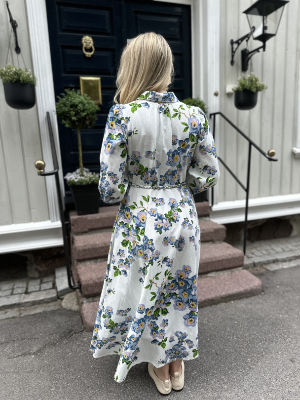 Linen Shirt Dress - Blue Cherry Blossom - Image 3