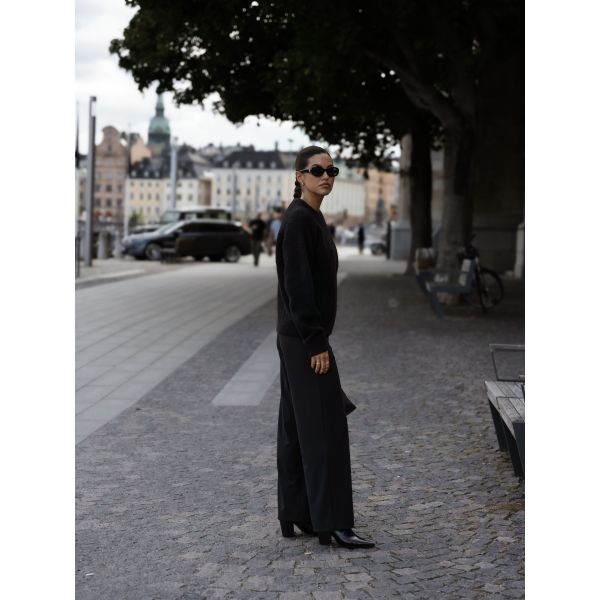 Asana Relaxed Straight Pant Black