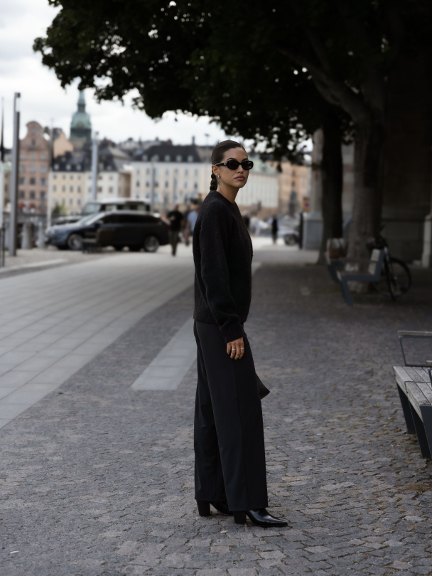Asana Relaxed Straight Pant Black - Image 1