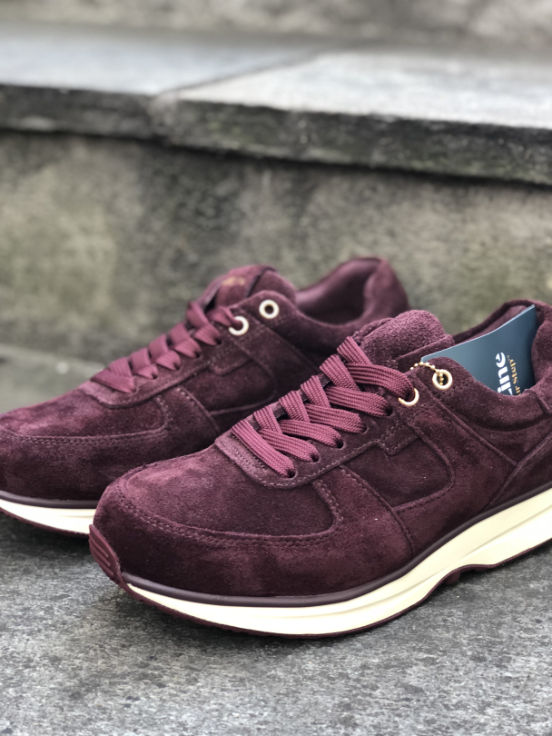 Gaitline wine suede