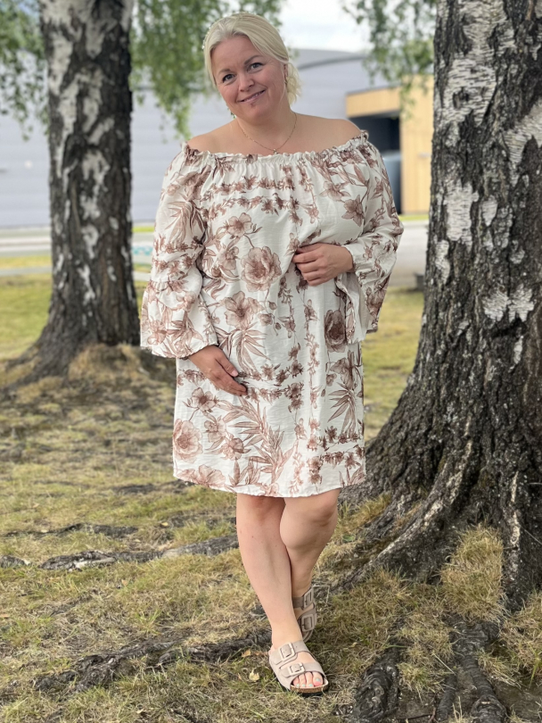 Moondust Lina Rose kjole - Image 3