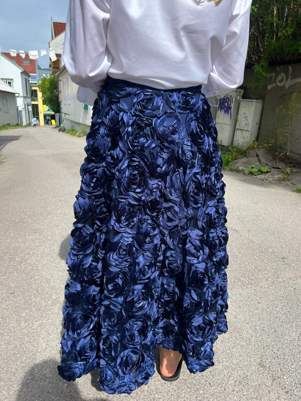 Maxi Sun Skirt - Navy Blazer  - Image 2