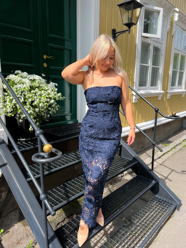 3D Lace Midi Dress - Dark Blue - Image 2
