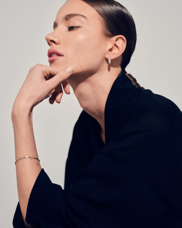 LIZ HOOPS PAVE SILVER - Image 2