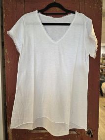 LISA T-SHIRT