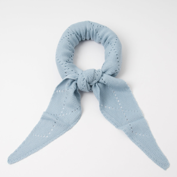 Rosenvinge strikket lite triangelskjerf