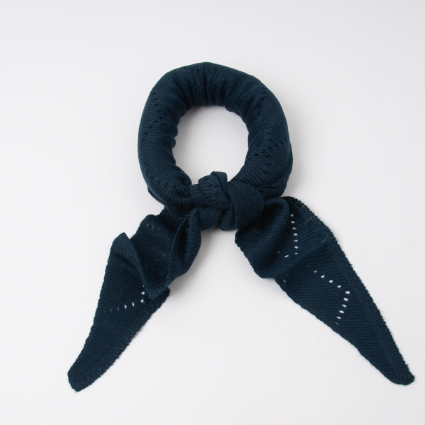 Rosenvinge strikket lite triangelskjerf