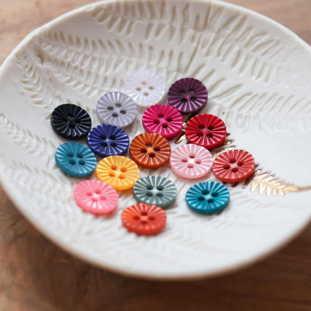 Daisy Buttons - Image 1