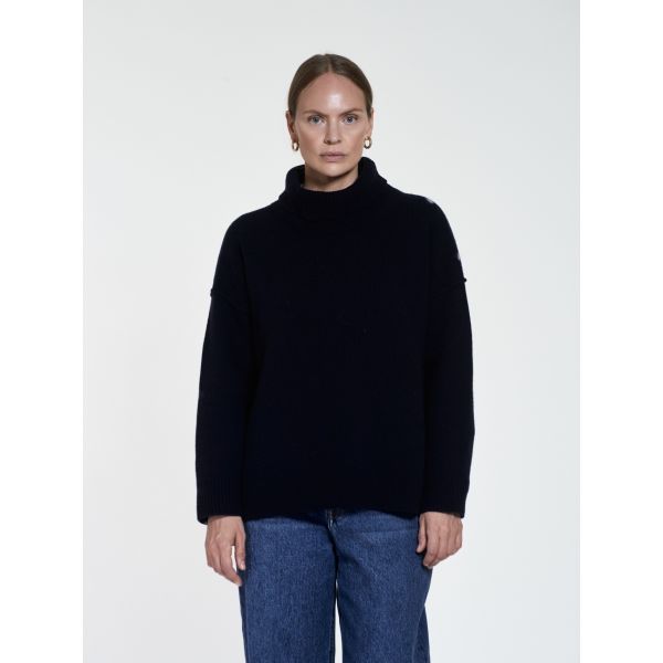 Cece Dark Navy