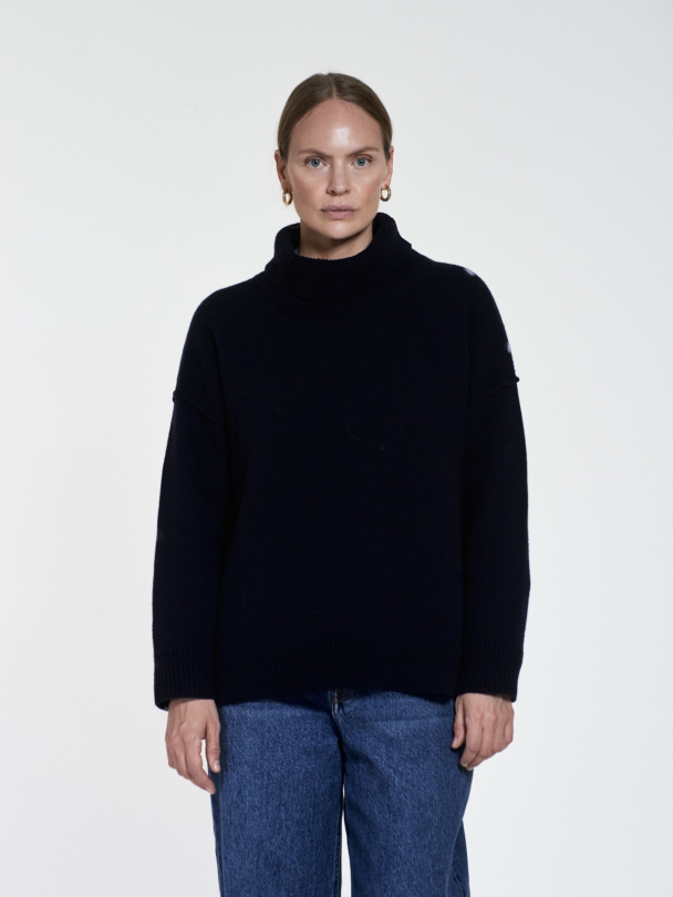 Cece Dark Navy - Image 1