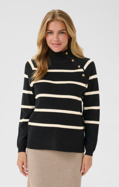 CRDela Button Pullover