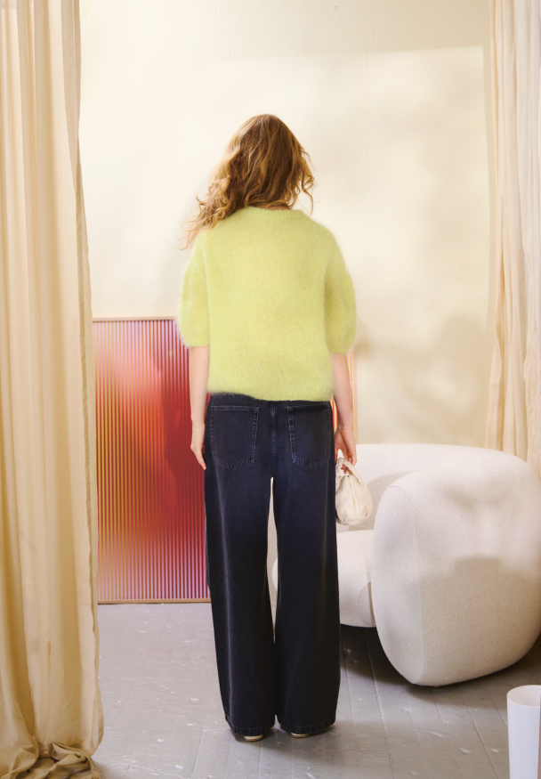 2502 - 6 - Ivy Tee - Image 2