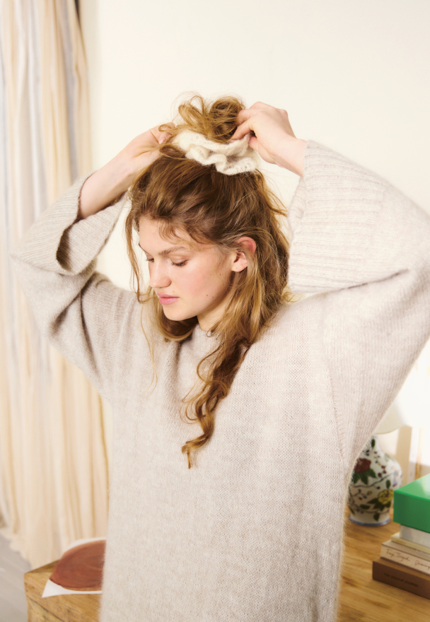 2502 - 11 - Fleur Scrunchie - Image 3