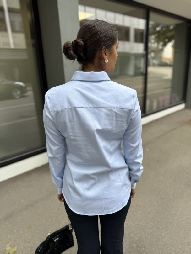 Romie Fitted Shirt - Light Blue - Image 2