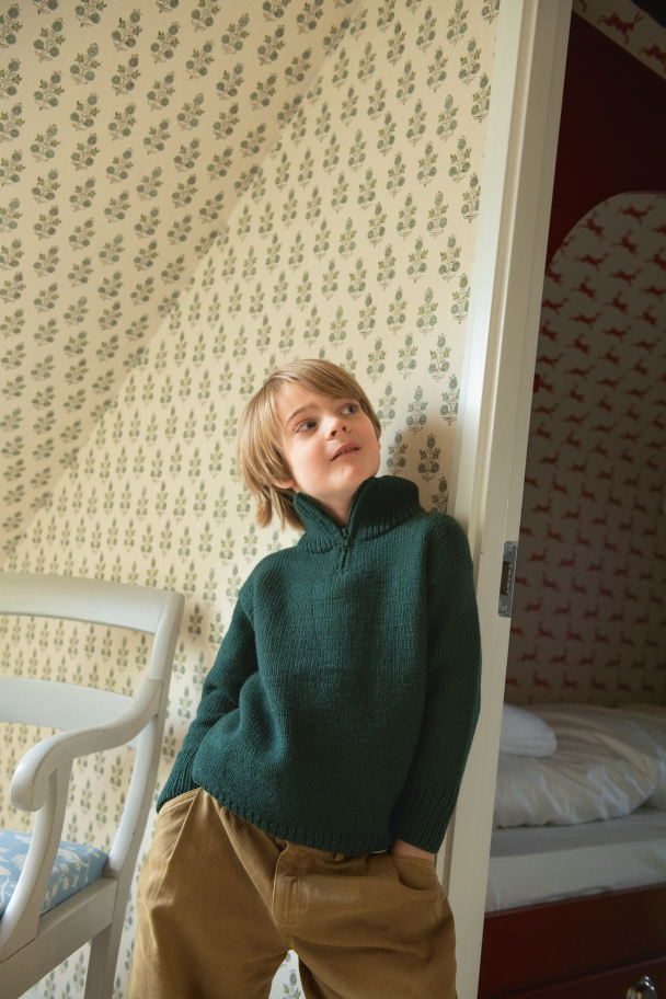 2501 - 8 - Matthew Sweater Junior - Image 1