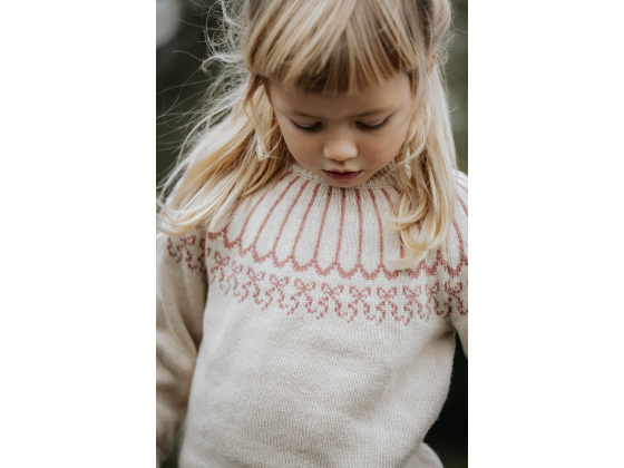Nova Bow Pullover, Sandshell - Fliink