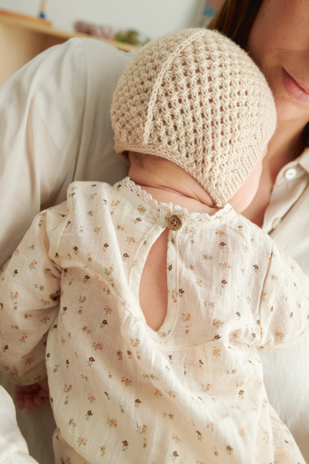 2413 - 5 - April Cardigan, Pants & Bonnet Baby - Image 4