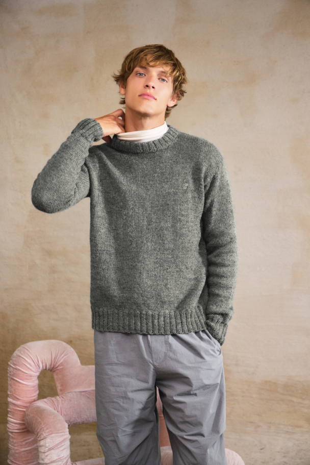 2412 - 5 - Brendan Sweater Man - Image 5