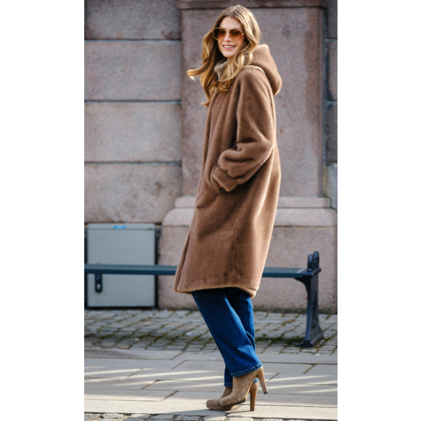 Pleasure coat