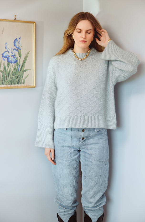 2409 -  13 - Heather Sweater Cable Edition - Image 1