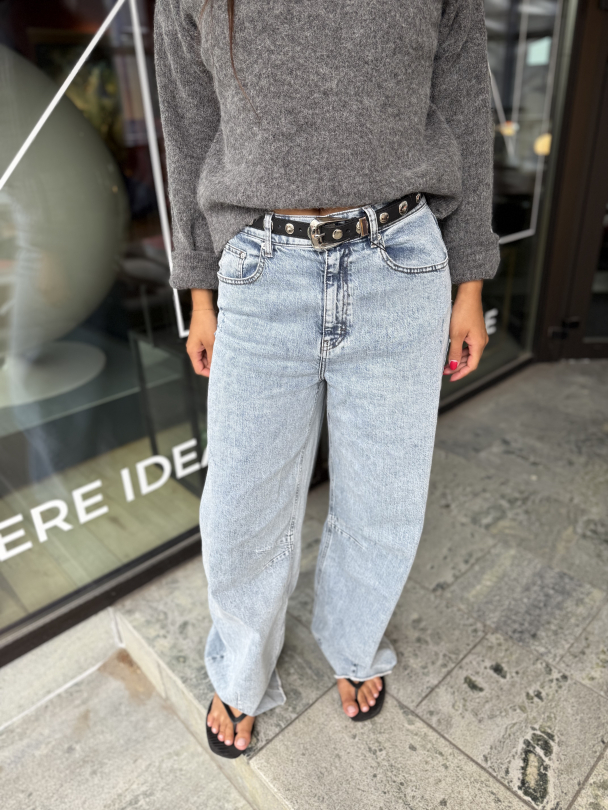 Gzdea Barrel Jeans - Light Blue - Image 1