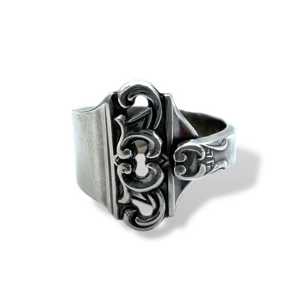 Sølvbestikk ring m. mønster