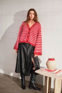 2403 - 5  - Hilton Cardigan