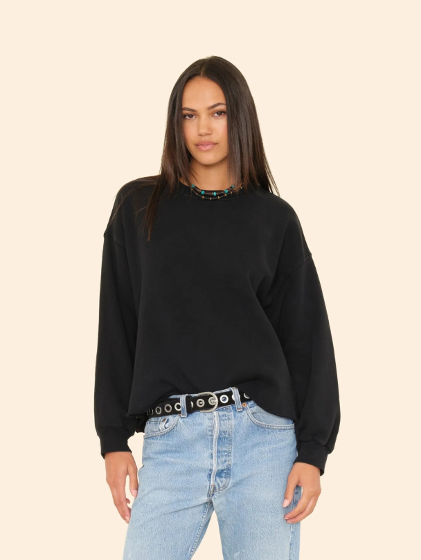 Honor Sweatshirt Black - Image 1