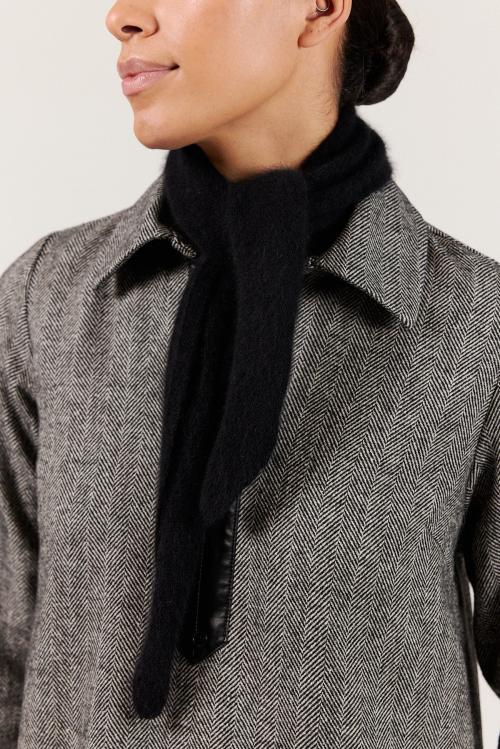 PAULA KNIT SCARF
