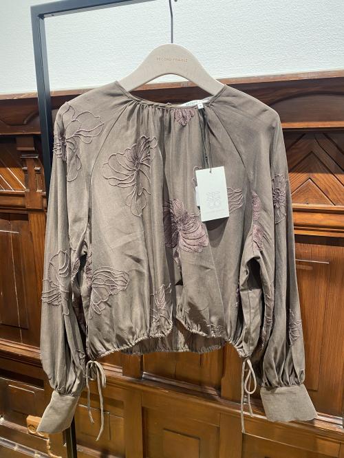 Veria Blouse