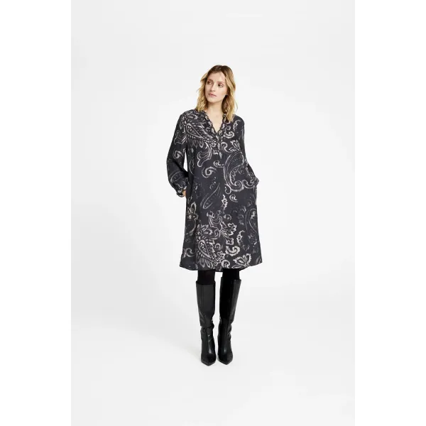 Madonna knee dress