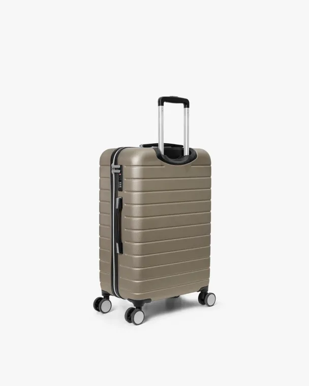 CPT 24" Suitcase Lux - Image 2