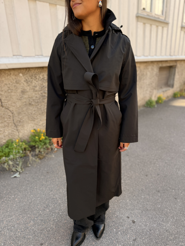 Aline Tech Trenchcoat - Black - Image 1