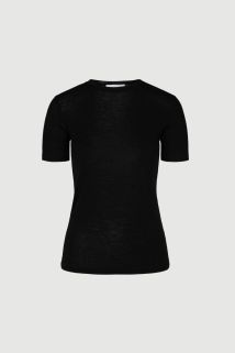 Vidda_knit_-_Merino_wool-T-shirt-E1980-Black.jpeg
