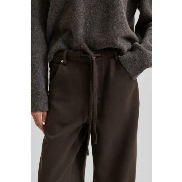 Irvine Jeans Brown