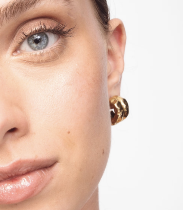 THE SMALL DOUBLE - Image 2