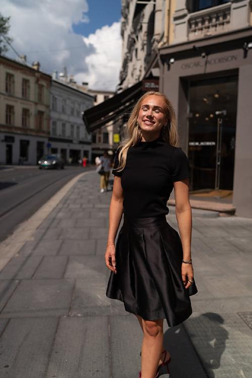 Pauline Topp Sort     |       Pauline Topp Sort fra Undorn