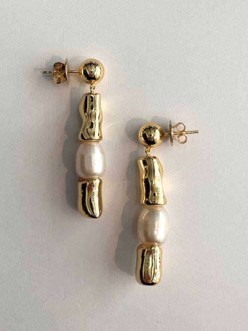 LILY EARRINGS GOLD