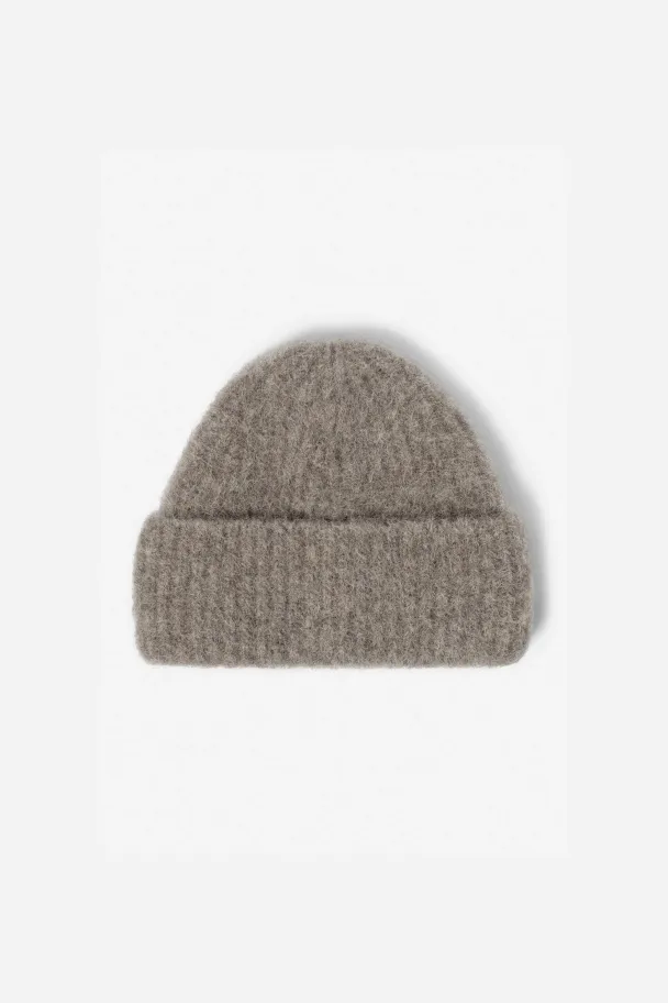 AYLA BEANIE - Image 1