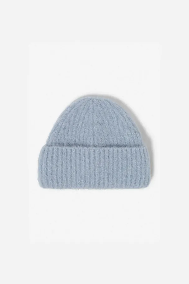 AYLA BEANIE - Image 1