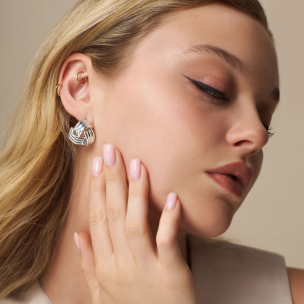 Statement Stud - Image 2