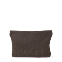 Woolen Pouchy